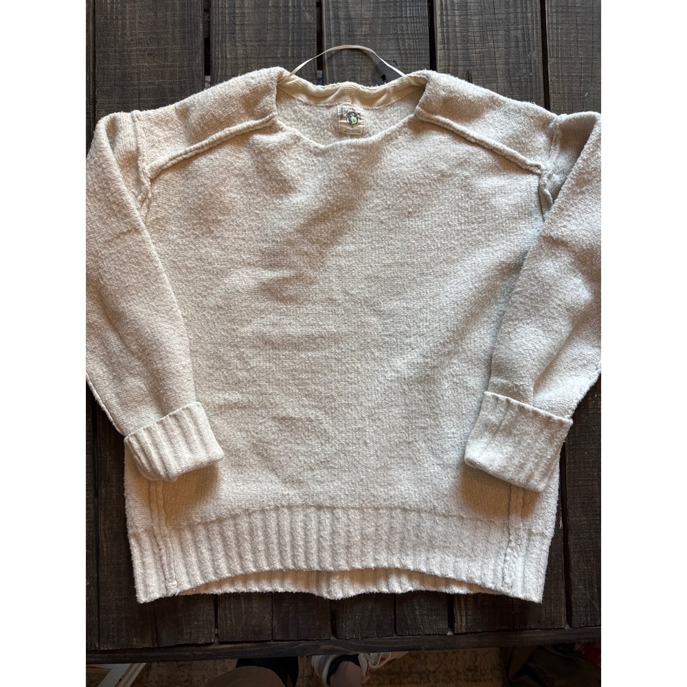 The Earth Women Cream Ivory Boucle Knit Crewneck Sweater Size M Relaxed Pullover